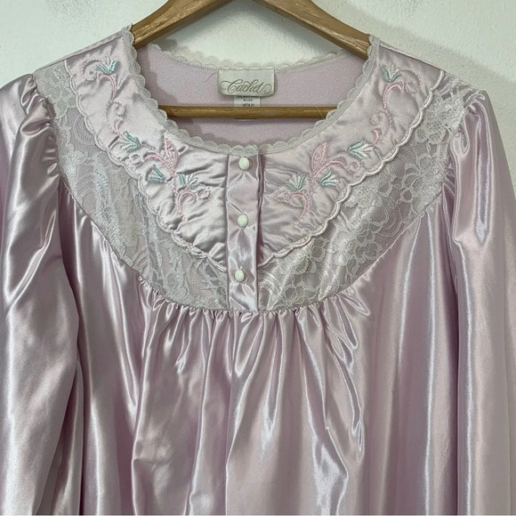 Vintage Cachet Long Nightgown Medium  Pink Satin Modest Long Sleeve‎ Embroidery - Picture 2 of 11